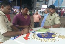 ନିୟମକୁ କଡାକଡି ଭାବରେ ପାଳନ କରୁଛି ପୋଲିସ୍