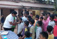 ଅନାଥର ନାଥ ସାଜିଲେ ପ୍ରଣବ : ଦୀପାବଳିରେ ବାଣ୍ଟିଲେ ଖୁସି