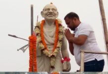 ଯାଜପୁରରେ ୭୨ତମ ସାଧାରଣତନ୍ତ୍ର ଦିବସ : ଗାନ୍ଧିମୂର୍ତିରେ ପୁଷ୍ପମାଲ୍ୟ ଅର୍ପଣ କଲେ ଭଵ