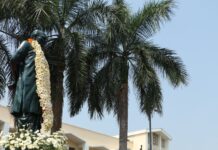 ପ୍ରବାଦ ପୁରୁଷଙ୍କୁ ଶ୍ରଦ୍ଧାଞ୍ଜଳି ଜ୍ଞାପନ କଲେ ମୁଖ୍ୟମନ୍ତ୍ରୀ….