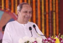 ସରକାରୀ କର୍ମାରୀମାନଙ୍କ ପାଇଁ ବଡ ଘୋଷଣା: ଅନୁକମ୍ପା ସହାୟତା ରାଶି ବୃଦ୍ଧି କଲେ ମୁଖ୍ୟମନ୍ତ୍ରୀ; ଚାକିରିରେ ଥାଇ ମୃତ୍ୟୁ ହେଲେ ମିଳିବ ୧୦ଲକ୍ଷ…