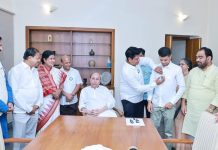 ବିଜେଡିରେ ପାଣ୍ଡିଆନ: ଘୋଷଣା କଲେ ନବୀନ,ପ୍ରଣବ ପିନ୍ଧାଇଲେ ଶଙ୍ଖ ଚିହ୍ନ…..