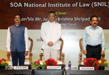 ଆଇନ ଛାତ୍ରଛାତ୍ରୀମାନଙ୍କୁ ବିଶ୍ଲେଷଣାତ୍ମକ ଓ ସୂକ୍ଷ୍ମଦର୍ଶୀ ହେବା ଆବଶ୍ୟକ: ନ୍ୟାୟମୂର୍ତି କ୍ରିଷ୍ଣା ଶ୍ରୀପଦ ଦୀକ୍ଷିତ