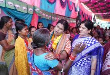 ନୂଆପଡ଼ାରେ ବିଜେଡି ପ୍ରତି ବଢ଼ୁଛି ଜନତାଙ୍କ ଆସ୍ଥା ସ୍ନେହାଙ୍ଗିନୀଙ୍କୁ ମିଳୁଛି ବିଜୟ ପ୍ରତିଶ୍ରୁତି